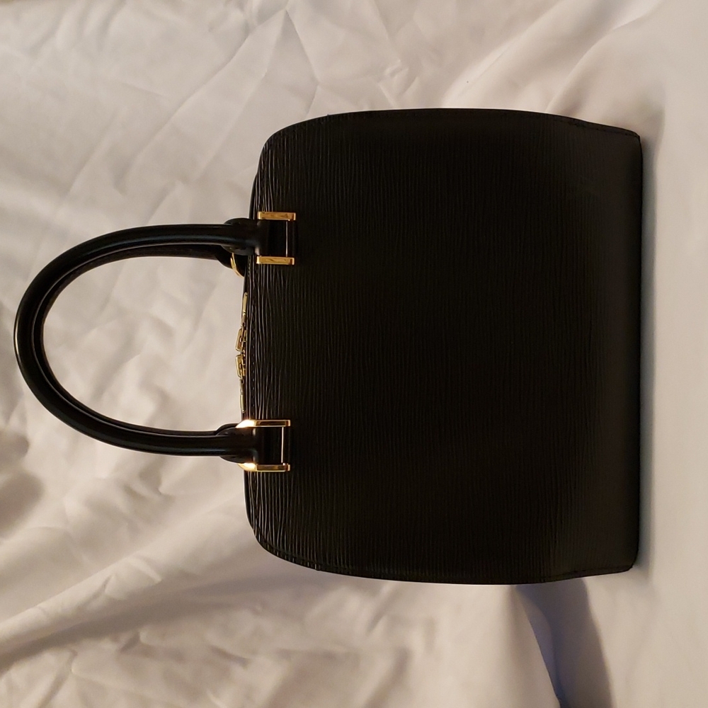 **SOLD**Louis Vuitton Pont Neuf Epi Noir -Black With Gold Hardware M52052 - 2004